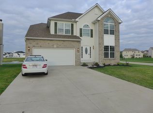 8327 Chesapeake Dr, North Ridgeville, OH 44039