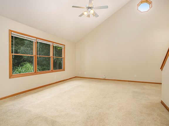 4th image of 163 Cherrywood Ln