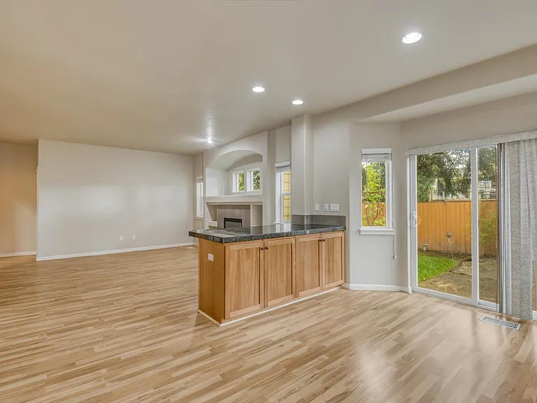 21626 SW Parkin Ln — Photo 11