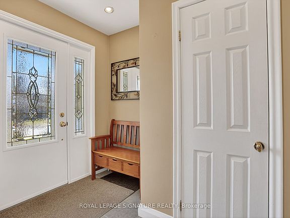 3rd image of 104 Ferris Rd