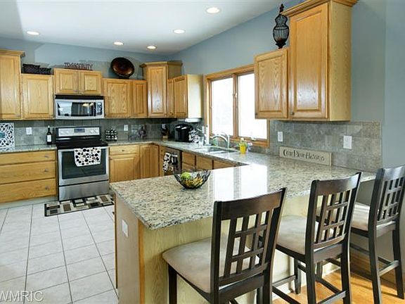 4th image of 22540 Vineyard Cir