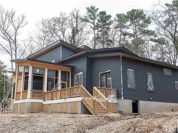 3rd image of 2507 Bexley Ave