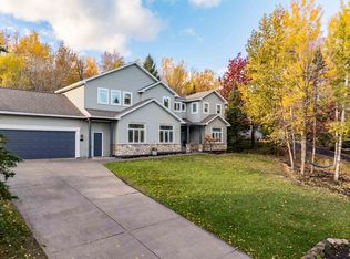 1123 Valley Dr, Duluth, MN 55804