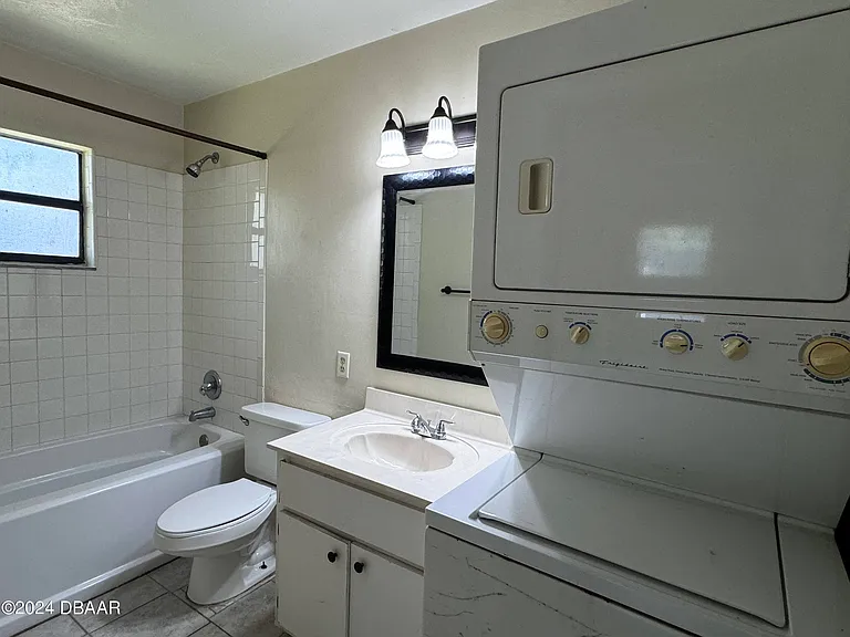 319 Cavanah Dr #A — Photo 9