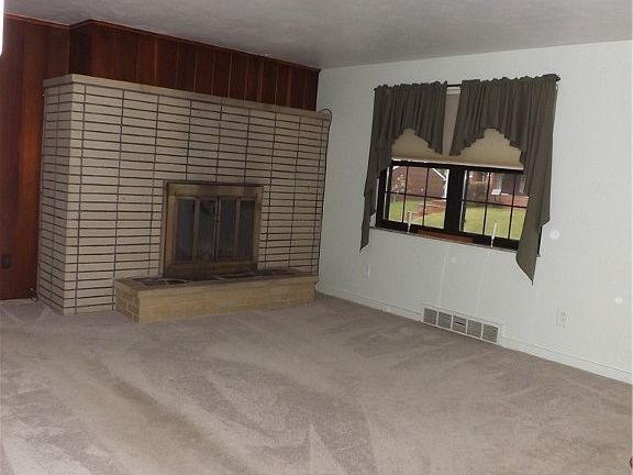 3rd image of 509 Foltz Dr