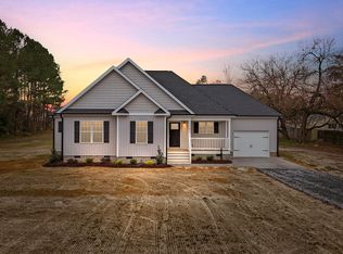 552 Rowan Rd, Clinton, NC 28328