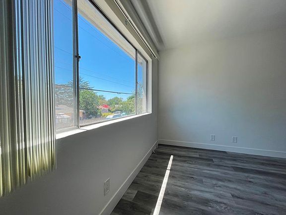 2nd image of 6205 Fulton Ave