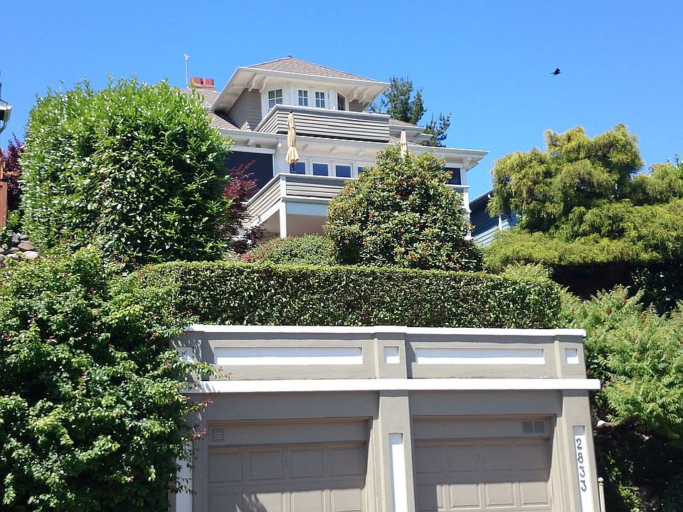 1st image of 2833 11th Ave E