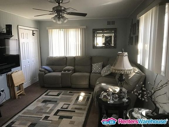 3rd image of 15006 Sunbury St