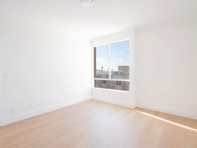 Welcome to 1616 Serrano Ave — Photo 30