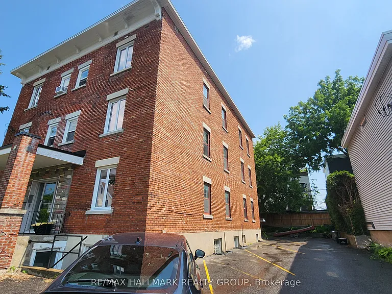 125 Glenora St #3 — Photo 3