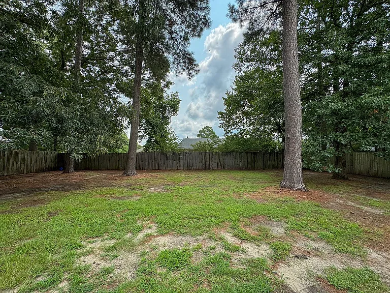 1025 Rim Rd — Photo 18