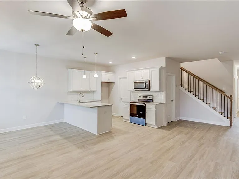 6408 Pine Station Dr — Photo 6