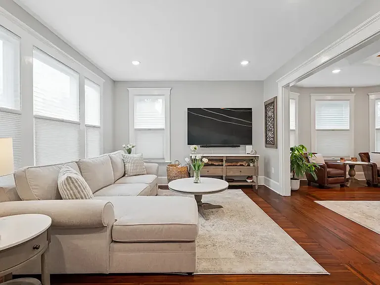 20 Hobart St #1 — Photo 6
