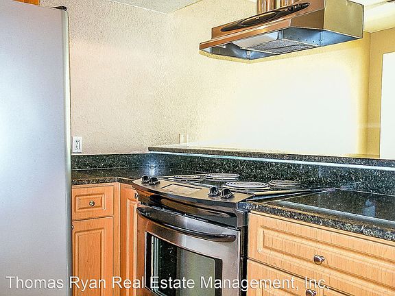 3rd image of 1350 Mediterranean Dr