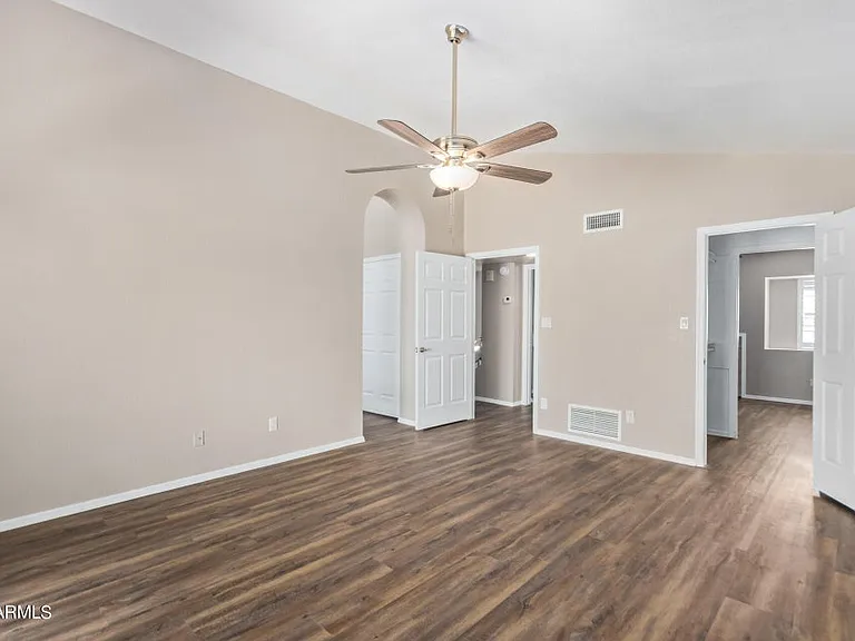 6920 W Morrow Dr — Photo 5