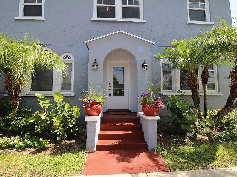 1st image of 301 S Palmway APT 1