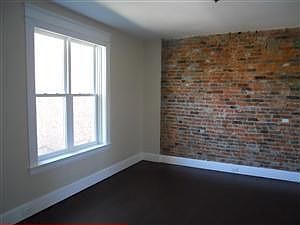 1st image of 1005 Ross Ave