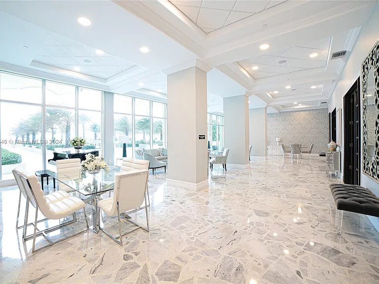 2501 S Ocean Dr #Penthouse 28 — Photo 18