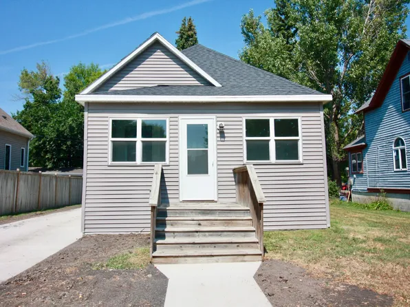518 Andrews Ave, Breckenridge, MN 56520