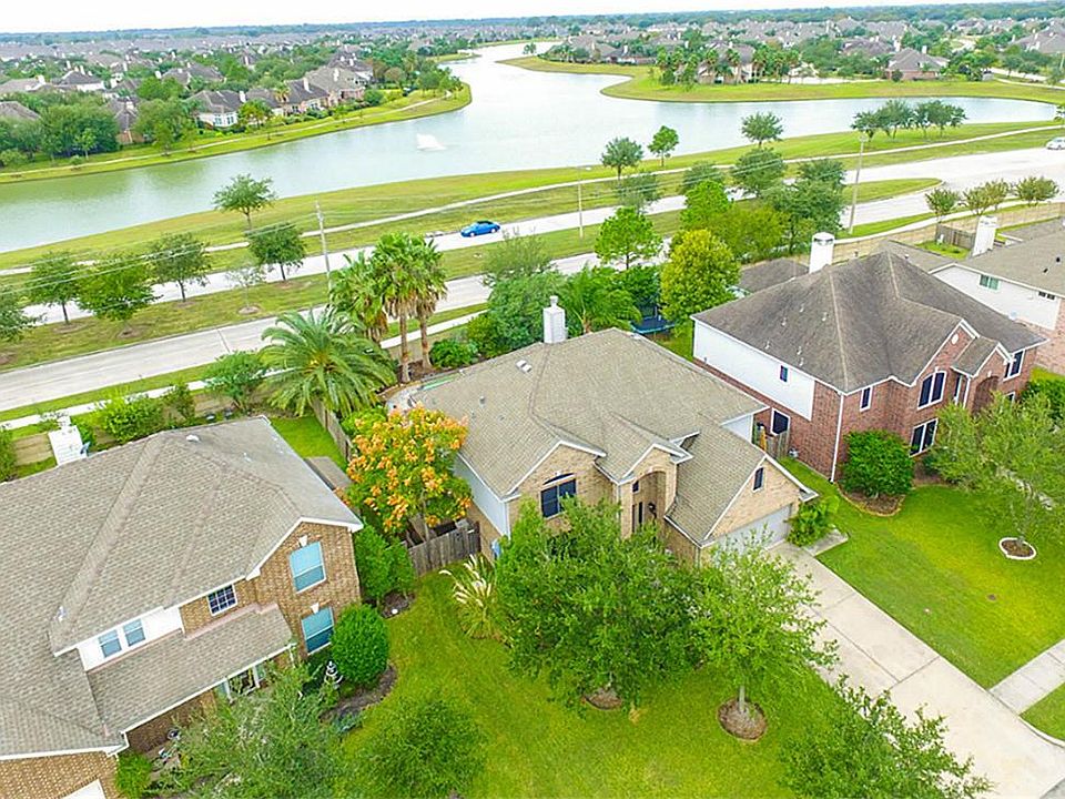 1st image of 879 Pebblebank Ln