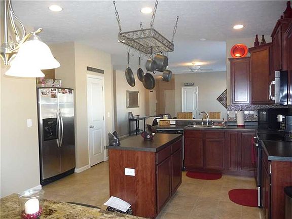 4th image of 2349 Verbena Dr