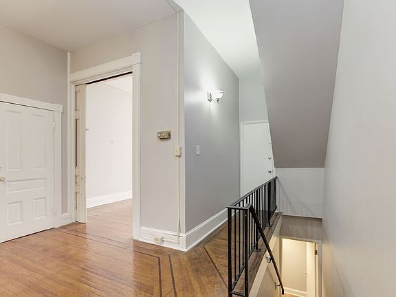 5th image of 1805 Bolton St APT 1