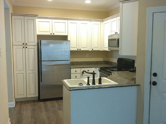 2nd image of 185 Saint Jude St