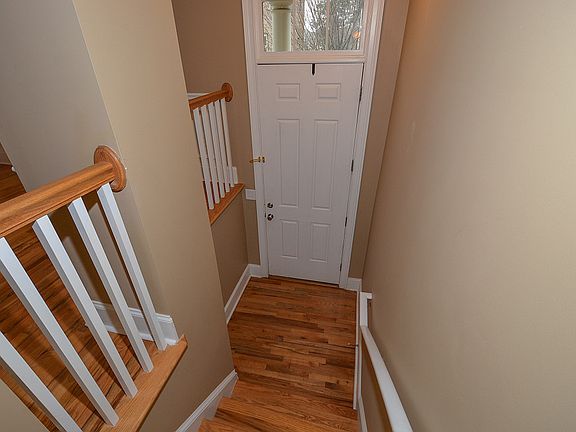 5th image of 1676 Mosaic Way #1676