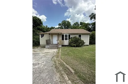 4011 8th Ave Photo 1