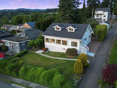 420 Renton Avenue S, Renton, WA, 98057