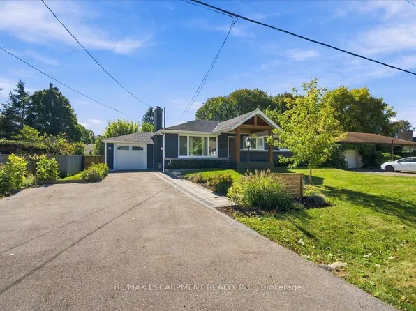 38 Enmore Ave, Hamilton, ON L9G 2H3