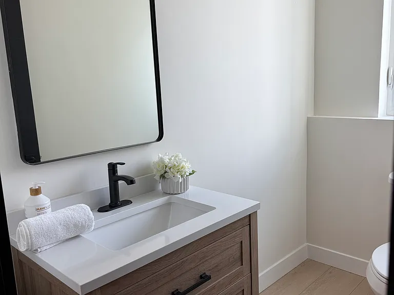 4152 Cahuenga Blvd #9 — Photo 15