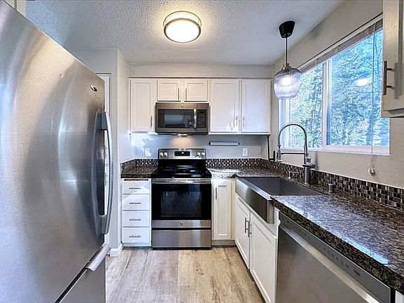 3rd image of 2137 Hawkins Ln #2137