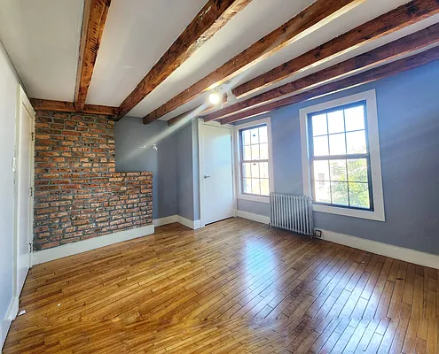 Rented by RELEASE NY | media 1