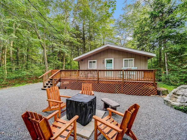 312 Meadowbrook Ct, Pocono Pines, PA 18350