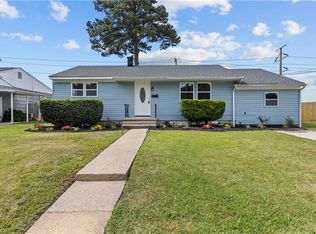 2517 Lynnriver Dr, Virginia Beach, VA 23452