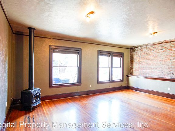3rd image of 3958 N Mississippi Ave APT 5