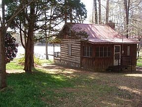 2nd image of 535 Hickory Point Dr