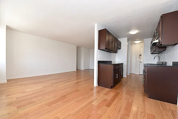 Rented by Keller Williams NYC | media 18