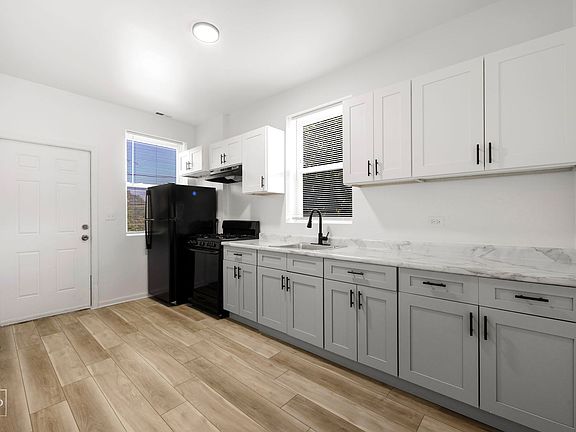 5th image of 5718 S Wabash Ave APT 1