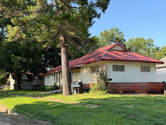 3rd image of 309 S Rogers Ave