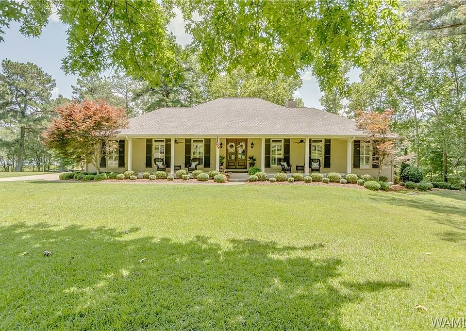 1st image of 15045 Waters Edge Dr