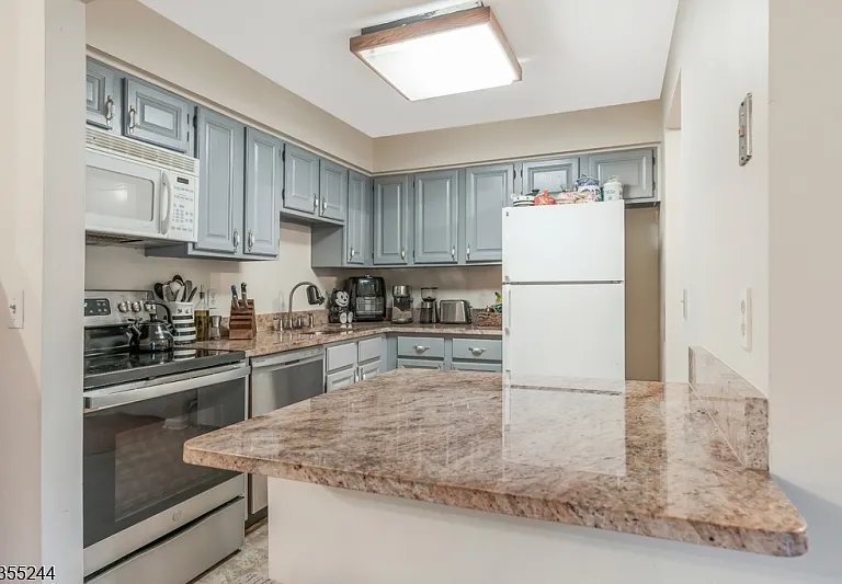 105 Alexandria Way — Photo 8