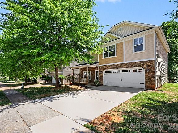3rd image of 5112 Stone Park Dr