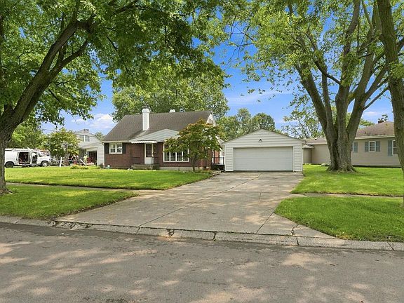 5th image of 1328 N Park Dr