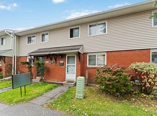1468 Heatherington Rd #B, Ottawa, ON K1V6S1