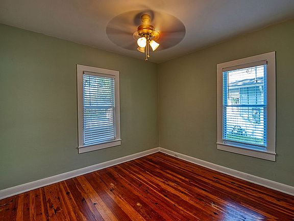 5th image of 219 W Jean St