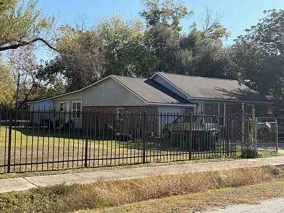 2nd image of 4816 Dabney St