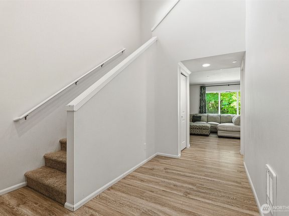 2nd image of 7716 Brianna Court SE